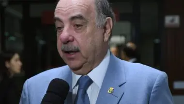 Fuad Noman se licencia após internação e vice assume prefeitura de BH