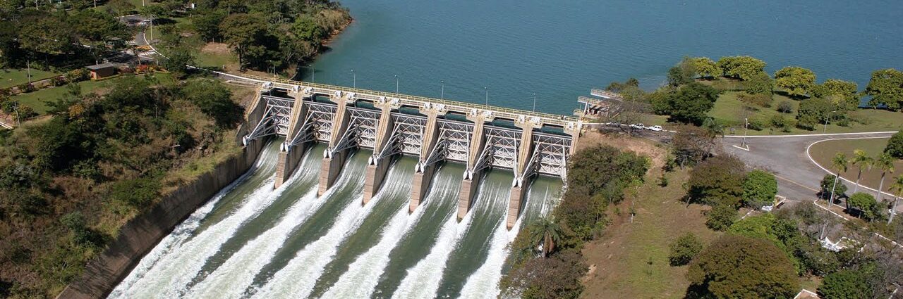 Governo Zema pretende avançar com proposta de privatização da Cemig nos próximos meses. Na foto, a usina hidrelétrica de Três Marias.