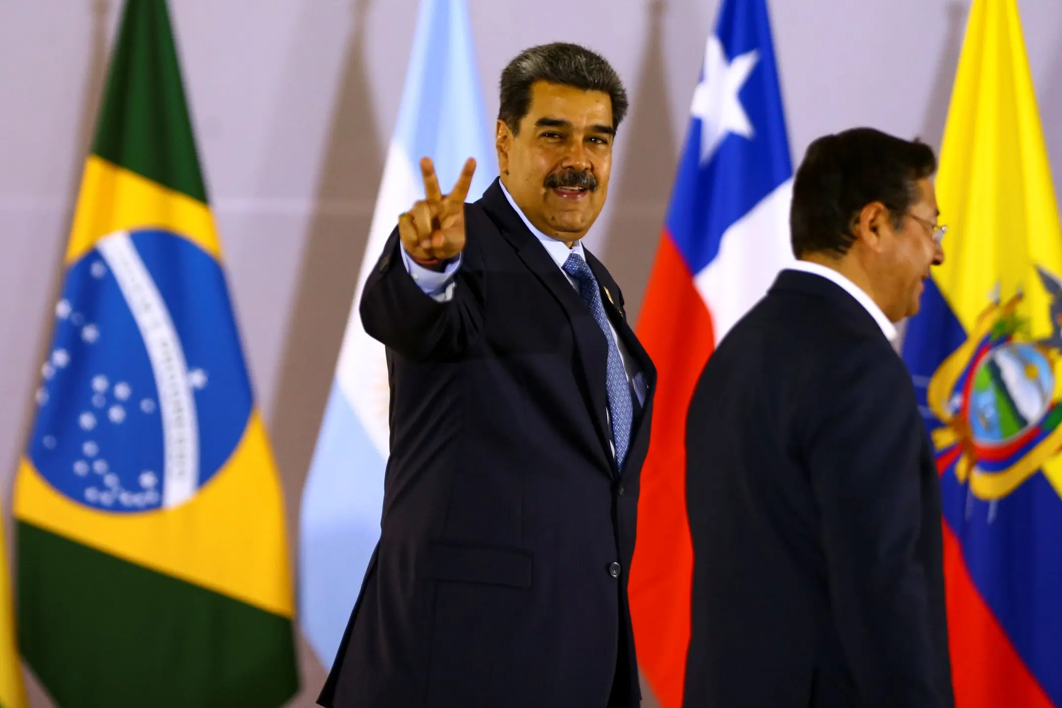 Venezuela impõe limite de diplomatas a Holanda, França e Itália por "conduta hostil"