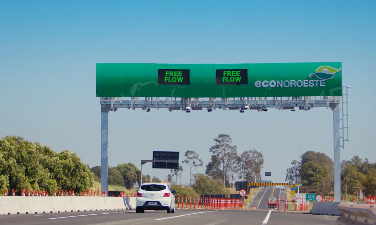 Free flow começa a ganhar espaço nas rodovias pelo país.