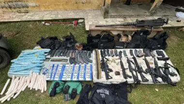 Quadrilha especializada em roubo a bancos e carros-fortes entra em confronto com polícia no Paraná