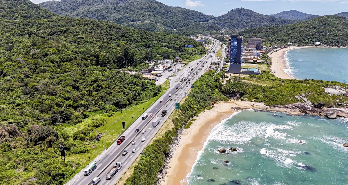 Santa Catarina busca solução para BR-101 norte não travar