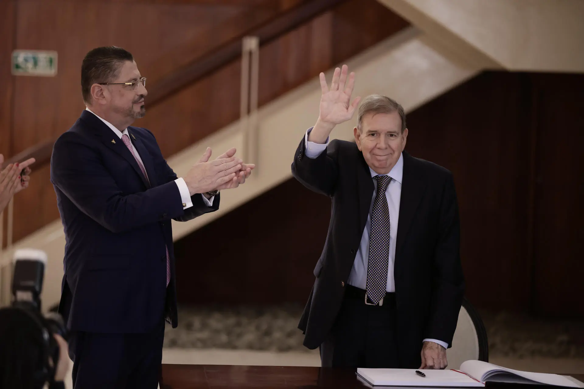 González confirma presença na posse de Trump e diz que Maduro é uma “ameaça regional"