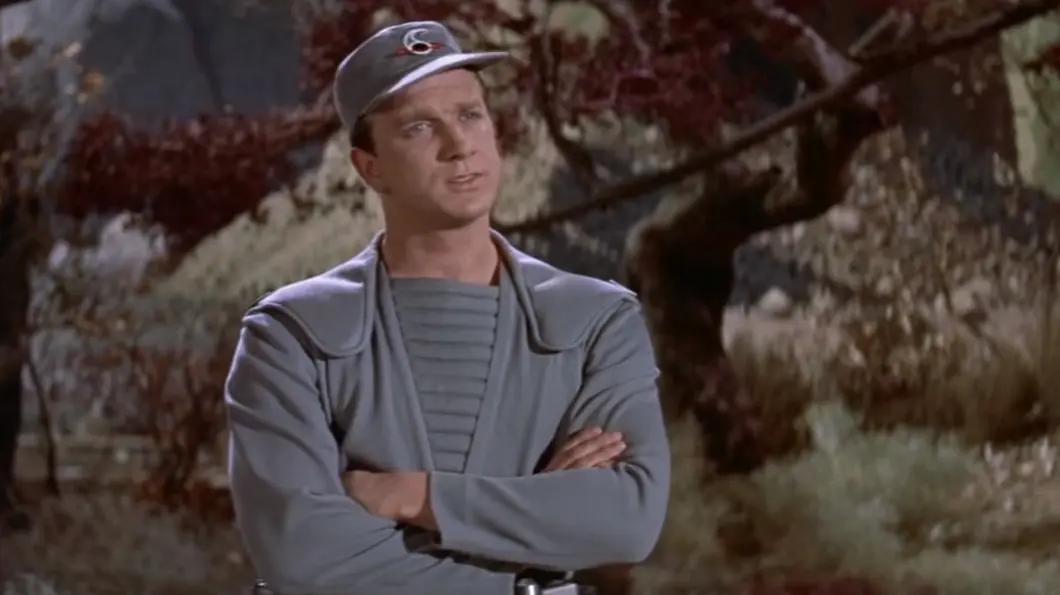 Nos anos 1950, Leslie Nielsen protagonizou a ficção científica Planeta Proibido