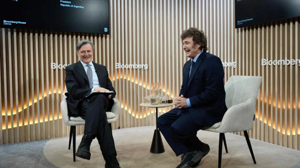 Milei afirma estar disposto a deixar o Mercosul para garantir acordo de livre comércio com os EUA