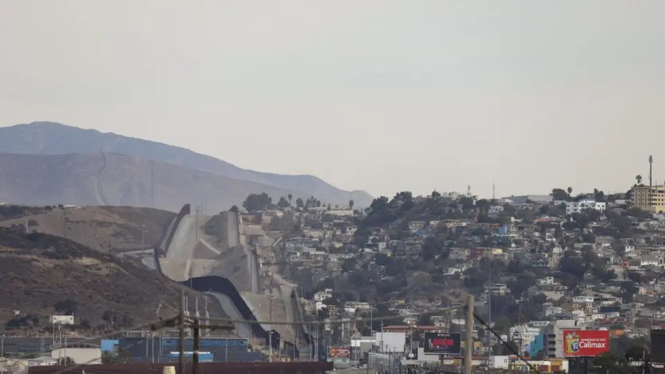 CIA monitora cartéis de drogas no México com drones, diz imprensa dos EUA