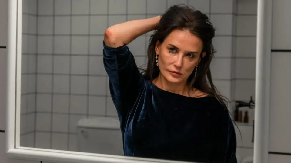 Atriz de 62 anos, Demi Moore precisou esperar 45 para receber um prêmio importante
