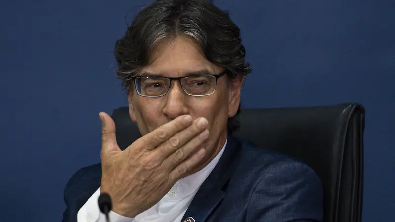 Briga de Pochmann e servidores arranha imagem do IBGE e amplia desgaste do governo