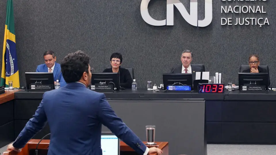 OAB-SP orienta advogados a não enviarem sustentação oral gravada