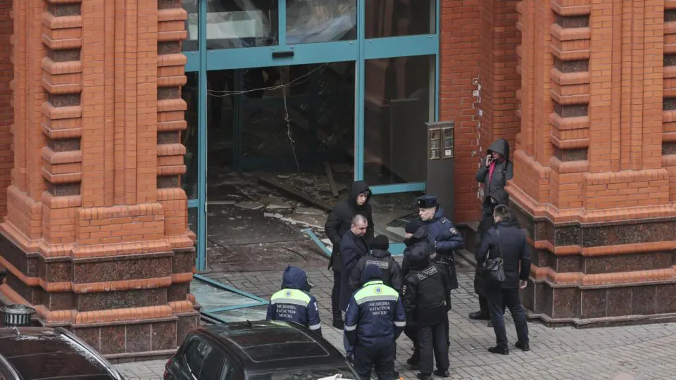 Líder paramilitar pró-Rússia morre em explosão de prédio de luxo em Moscou