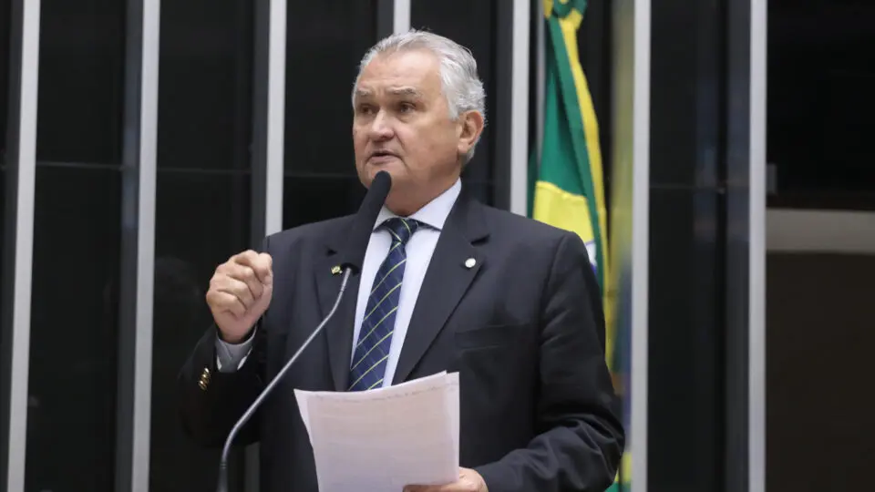 Moraes prorroga inquérito contra deputado do PL por suspeita de incitar atos de 8/1