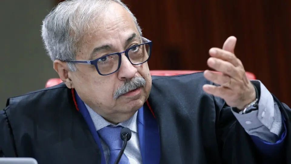 “Racismo reverso”: STJ decide que não há injúria racial contra pessoa branca