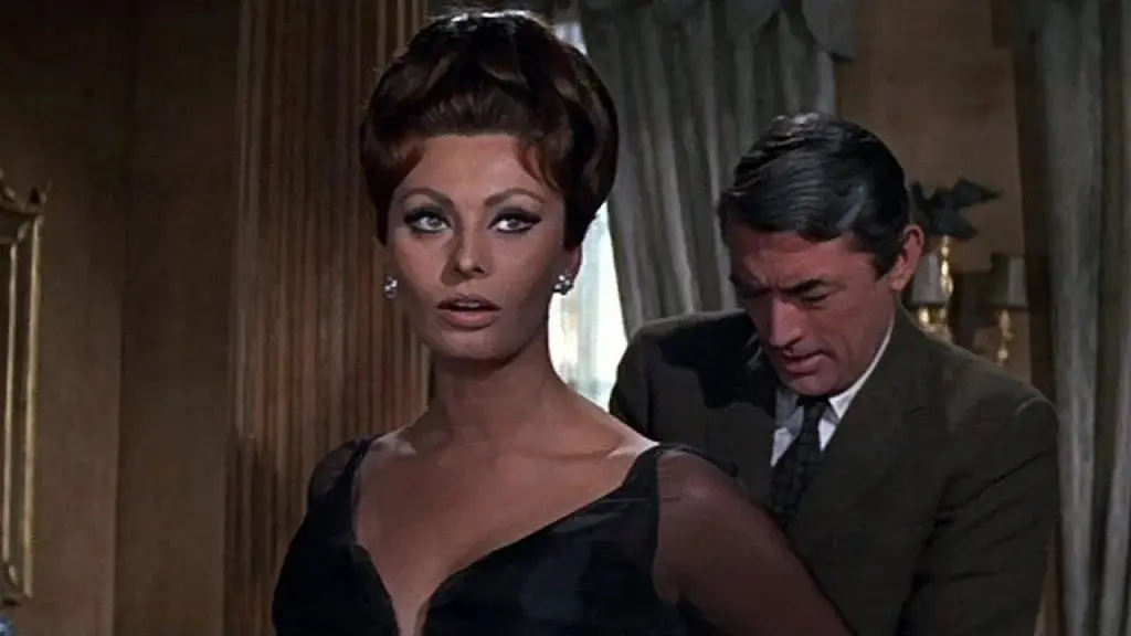 Sophia Loren dividindo cena com outro monstro do cinema, o ator Gregory Peck