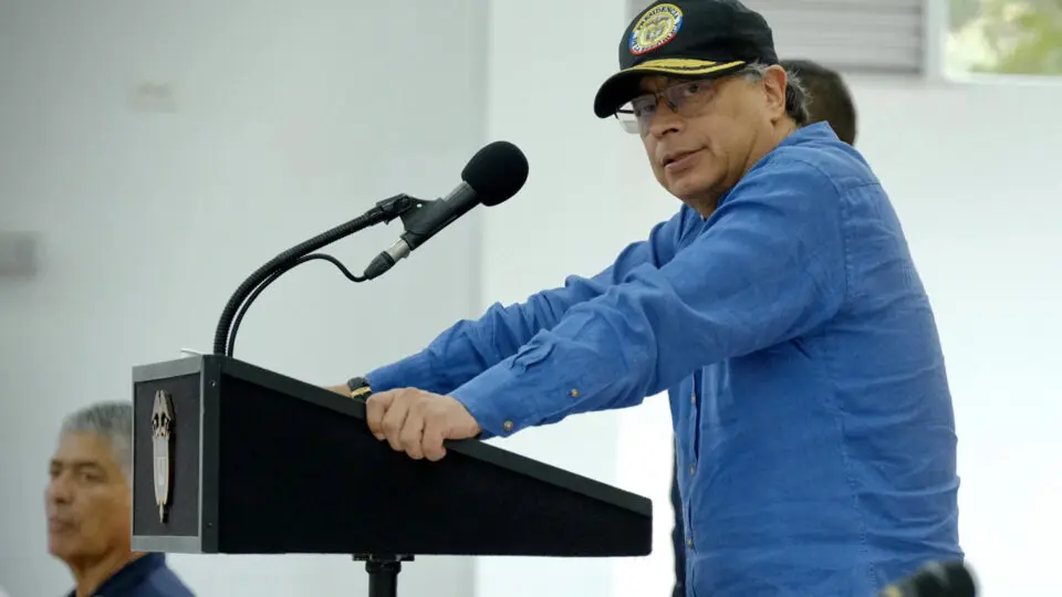 Petro defende a legalização da cocaína e diz que a droga "não é pior que o uísque"