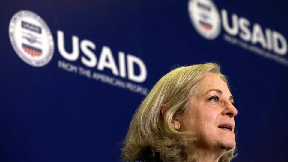 Alina Romanowski, ex-embaixadora dos EUA no Iraque, discursa durante a conferência da Agência dos Estados Unidos para o Desenvolvimento Internacional (USAID) "Acesso ao Financiamento" em Bagdá, Iraque, em 29 de junho de 2022.