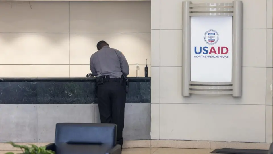 Juiz mantém decisão do governo Trump de demitir funcionários da Usaid