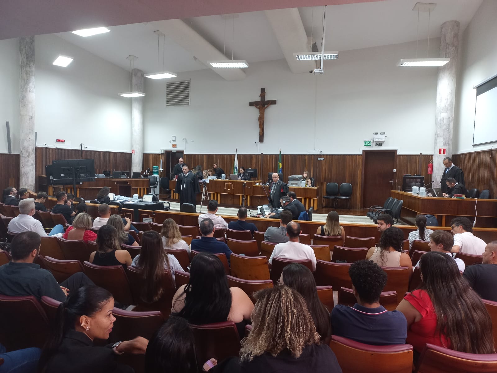 A primeira testemunha ouvida no julgamento foi a mulher de Marcelo Arruda