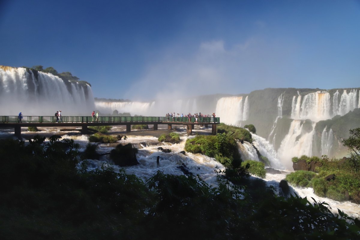 Cataratas do Iguaçu está dentro da área que o TRF-4 considerou pertencer ao estado do Paraná.