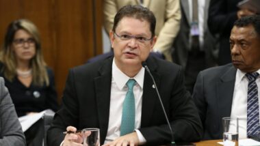 deputado, isenção, imposto, pessoa física, governo