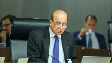 Pé-de-meia: Relator defende retomada e critica falta de diálogo no governo Lula