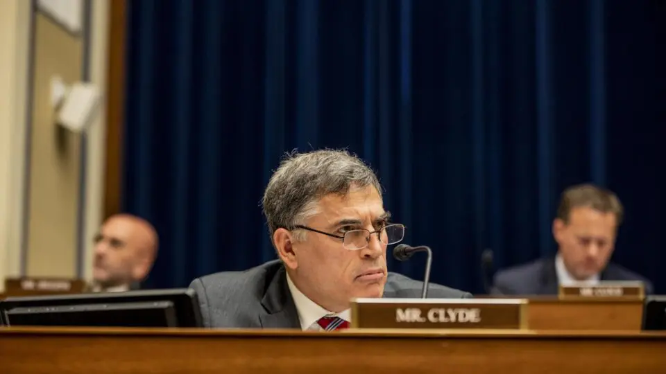 Deputados republicanos querem o impeachment de juízes que suspenderam decretos de Trump