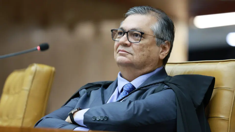 Dino manda governo apurar emendas Pix para eventos