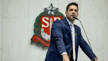 Deputado estadual pelo partido Novo, Leo Siqueira quer replicar sucesso da Lei do Desmanche contra roubos em SP