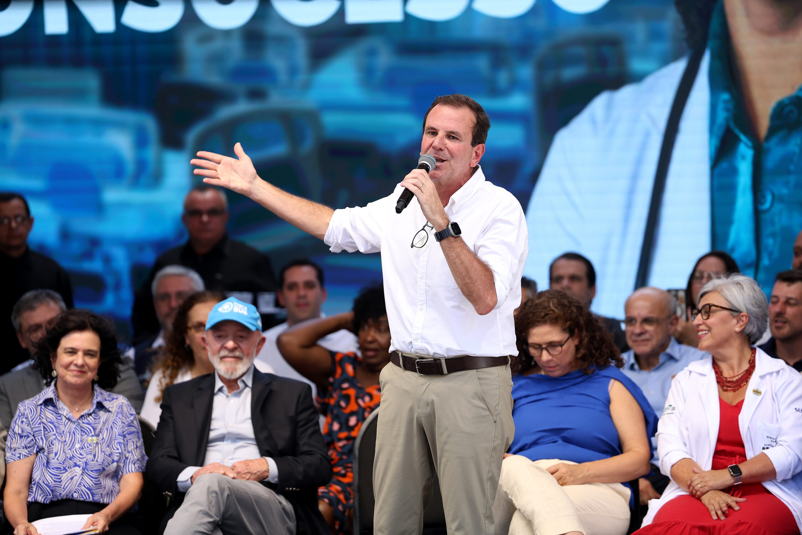 O prefeito do Rio de Janeiro, Eduardo Paes (PSD), durante evento de reabertura da emergência do Hospital de Bonsucesso, zona norte da cidade.
