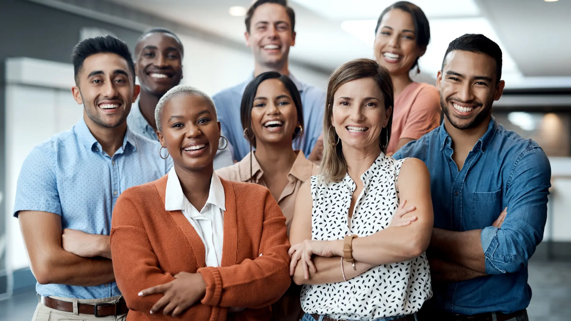 As empresas estão cada vez mais focadas na gestão de pessoas através no bem-estar emocional dos colaboradores, na diversidade das equipes e na flexibilidade dos modelos de trabalho