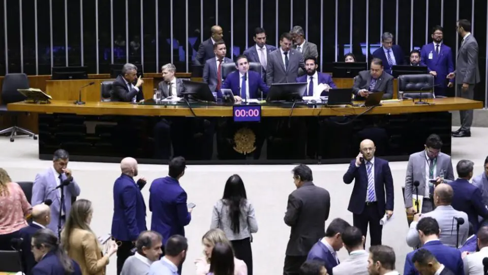 Câmara, deputados, aumento, parlamentares, custo