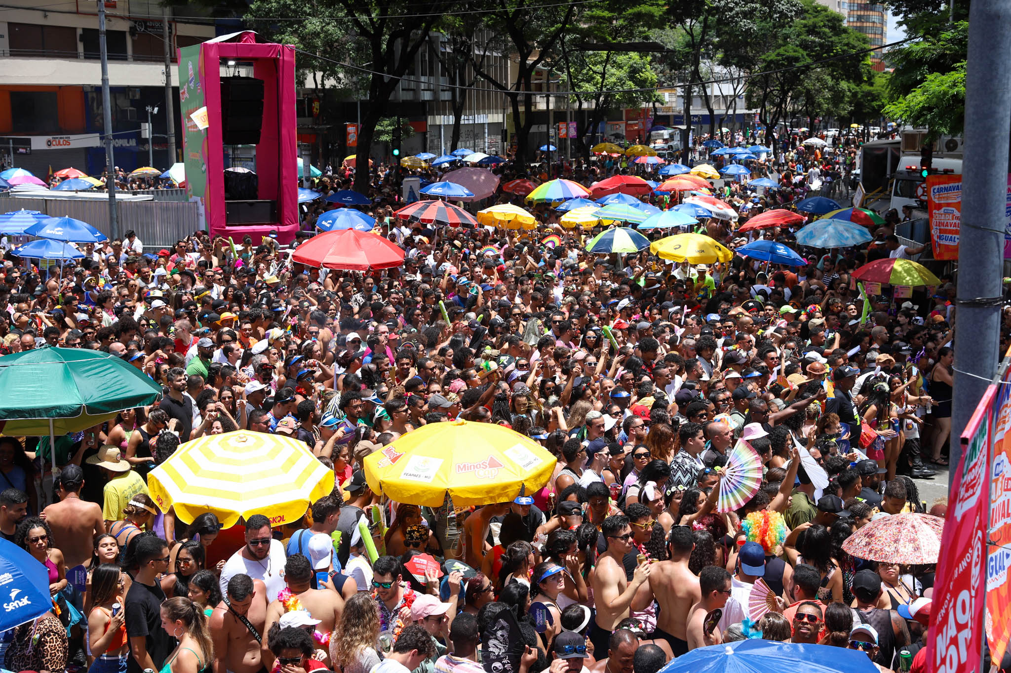 Bloco de carnaval na região central de Belo Horizonte. Em 2024, mais de 5 milhões de foliões passaram pela capital.