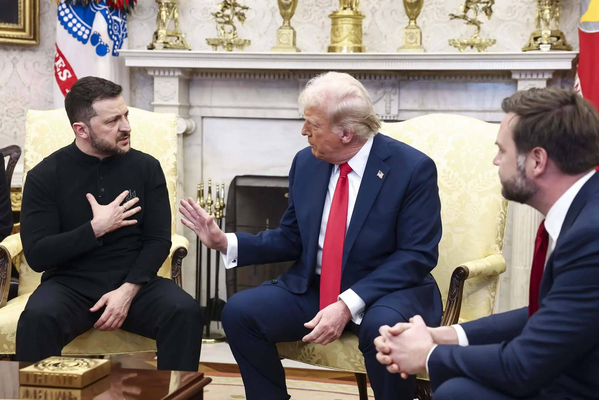 Trump suspendeu a ajudar militar à Ucrânia após o desentendimento na Casa Branca entre Trump e Zelensky.