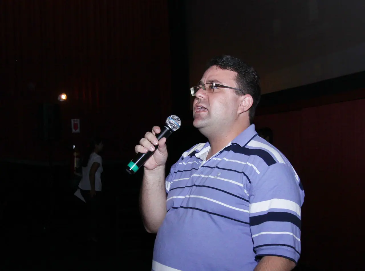 Jornalista Cristiano Freitas