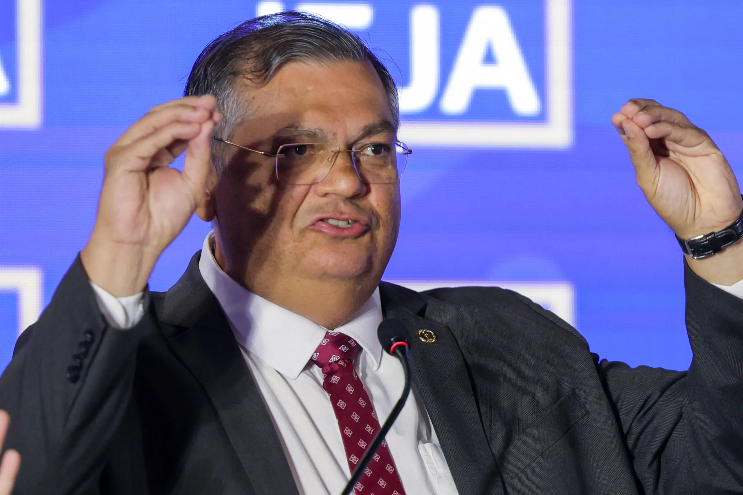 Flávio Dino: "Bolsonaro perderá, mas nós precisamos que o bolsonarismo volte para a sua casinha, que o demônio volte para o inferno".