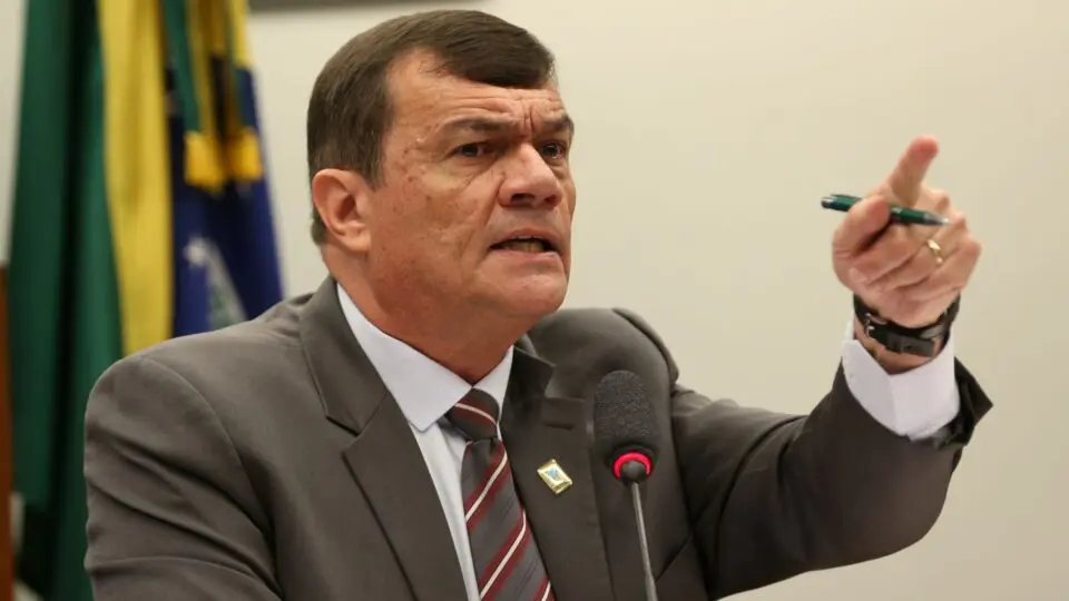 Ex-ministro de Bolsonaro indica Múcio como testemunha de defesa
