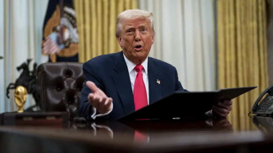 Trump invocará lei de 1798 para acelerar deportações nos EUA