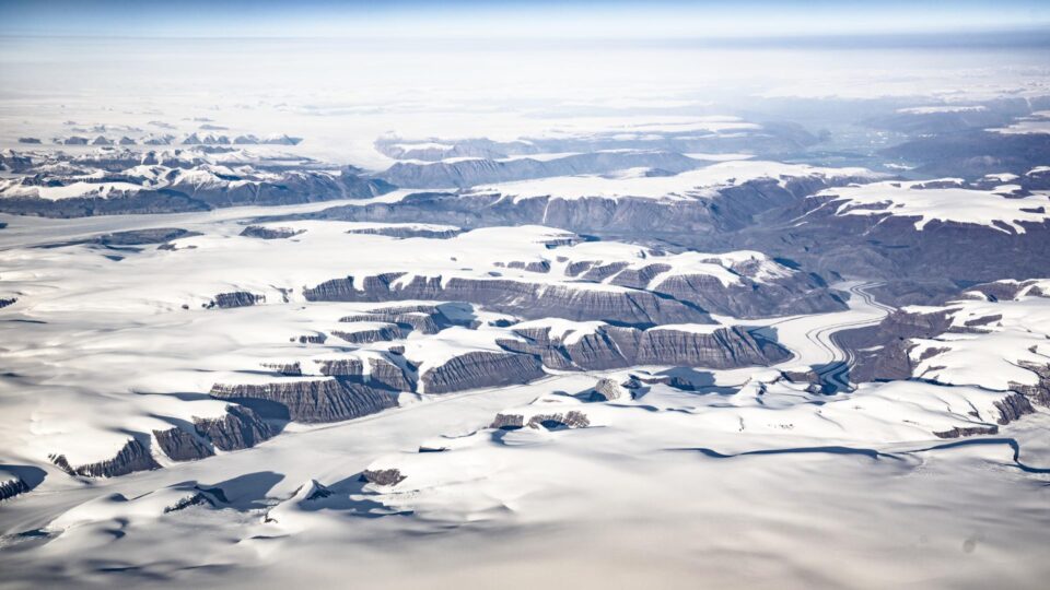 Sob pressão de Trump, Groenlândia diz que vai trabalhar com a Otan para ampliar segurança do Ártico