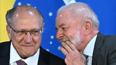 Com atraso, governo Lula tenta diálogo para escapar das tarifas de Trump