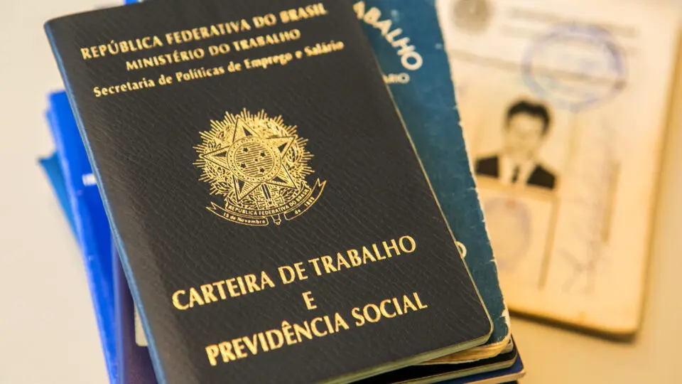 Governo quer ampliar crédito consignado a trabalhador CLT, com desconto em folha