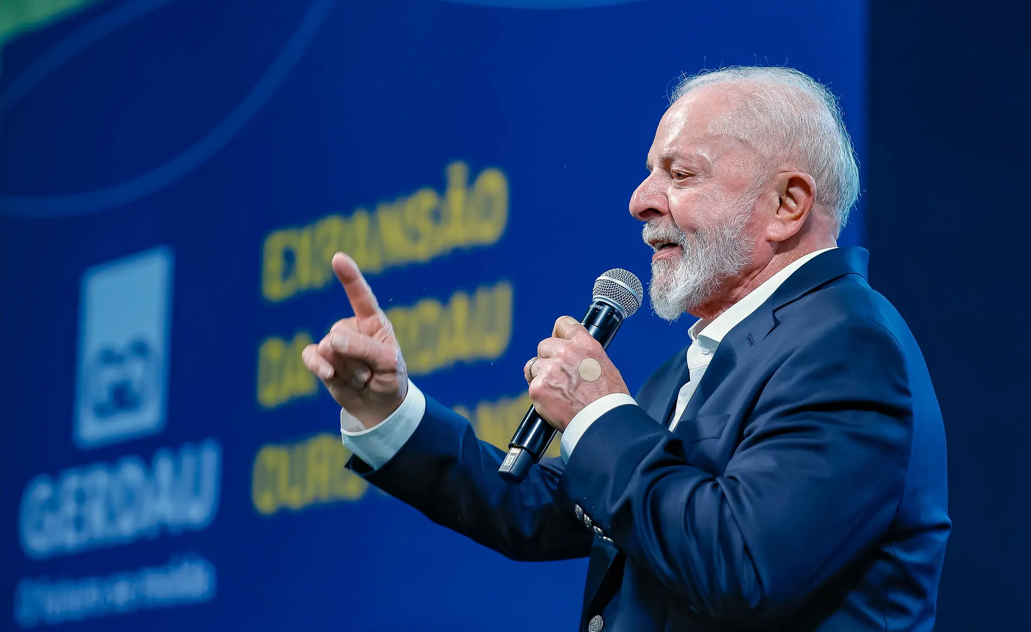 Lula desafia Zema em nova troca de farpas