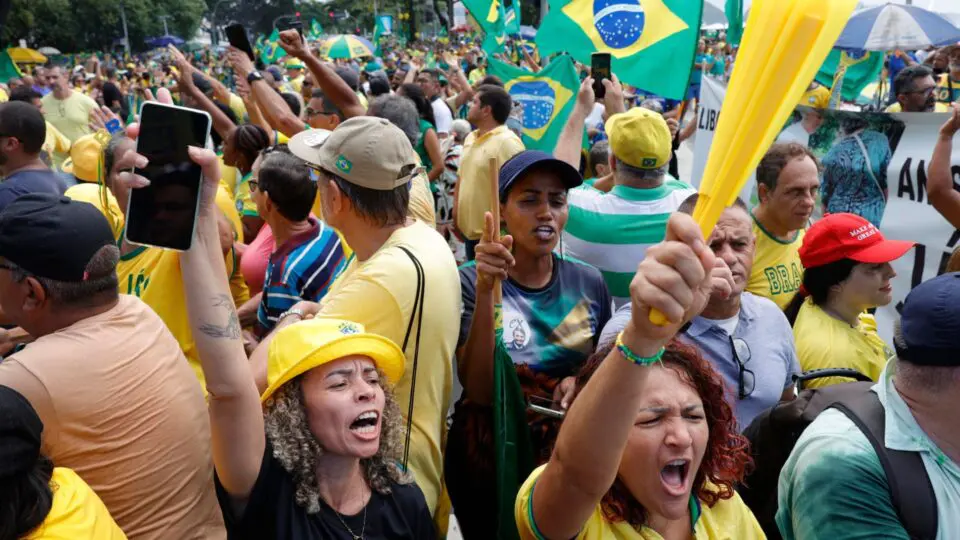 MANIFESTAÇÃO ANISTIA