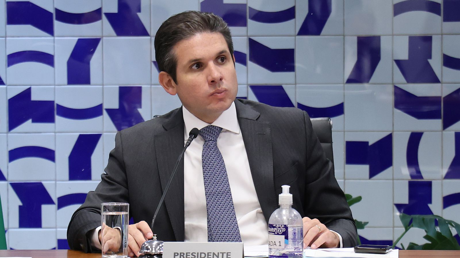 Instalação da CPI do Abuso de Autoridade depende do aval do presidente da Câmara, Hugo Motta.