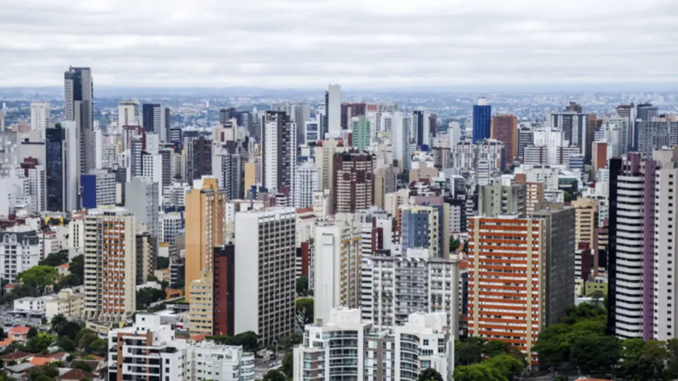 Com aumento de 18%, valorização de imóveis em Curitiba foi a maior entre as capitais em 2024.