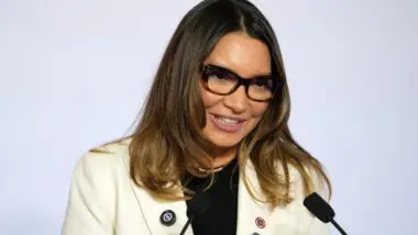 Janja participa de cúpula sobre nutrição em Paris