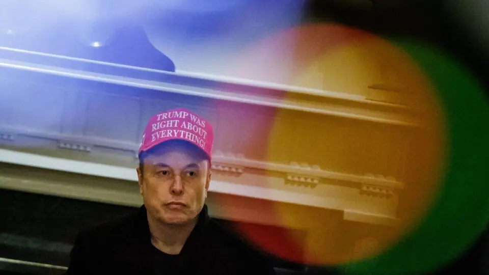 Musk diz que vai reduzir participação no DOGE a partir de maio: “Trabalho quase concluído”