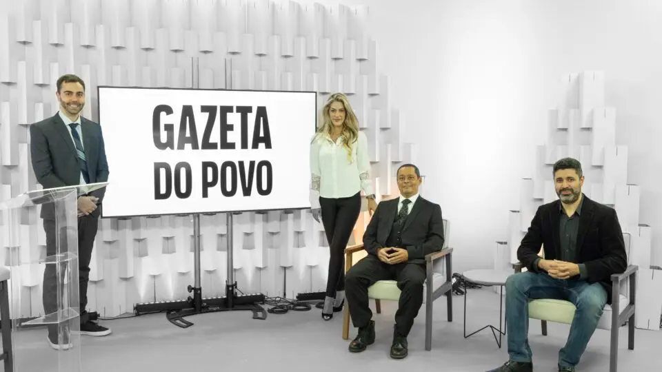 Lucas Saba, Fabiana Barroso, Jorge Serrão e Flavio Morgenstern compõem time do Café com a Gazeta em SP