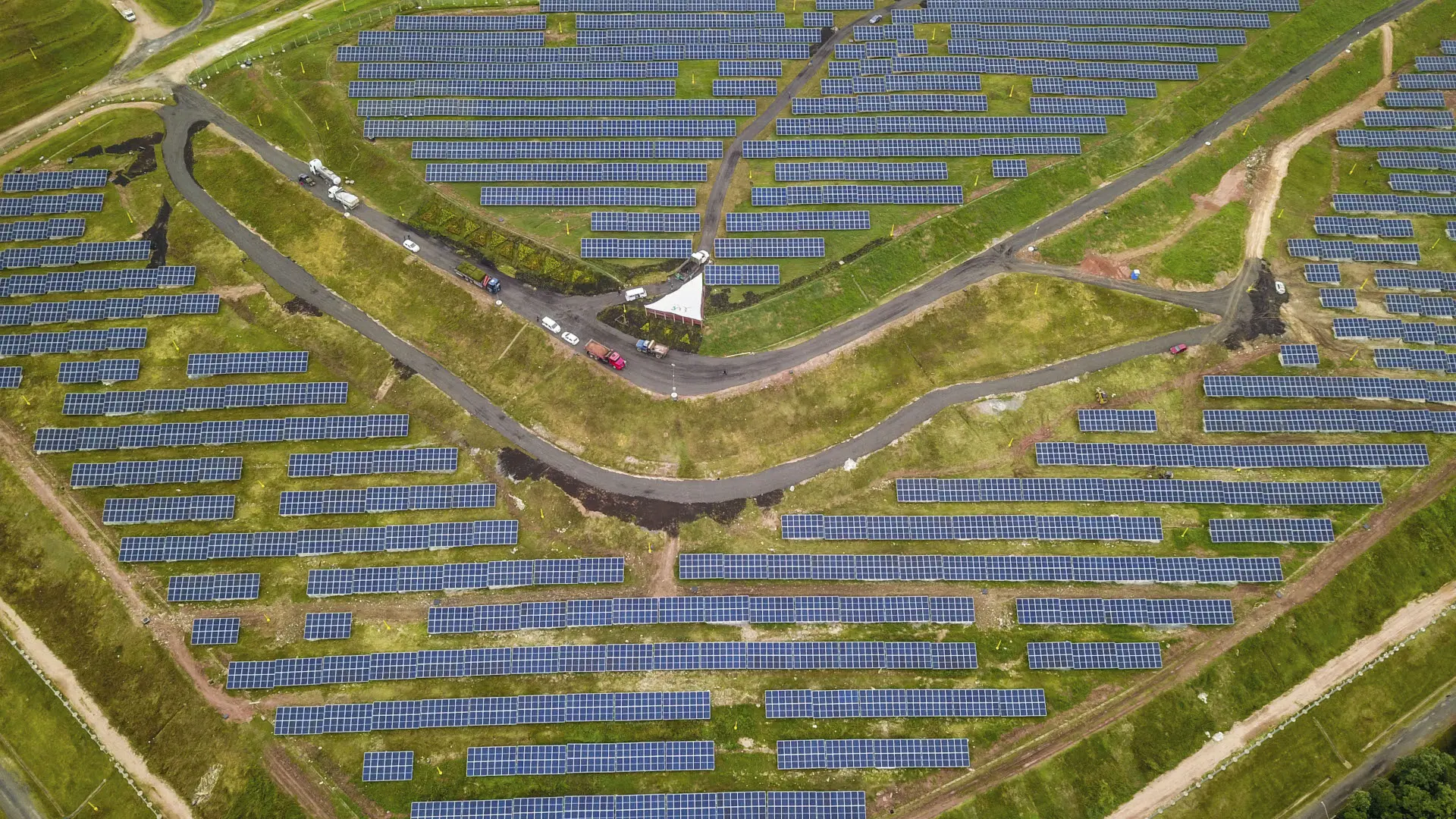 Pirâmide Solar de Curitiba busca incentivar o uso de energia solar em larga escala.