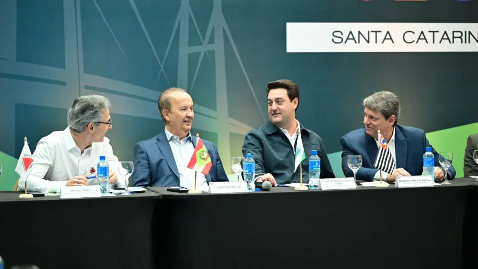 Governadores defendem anistia de Bolsonaro
