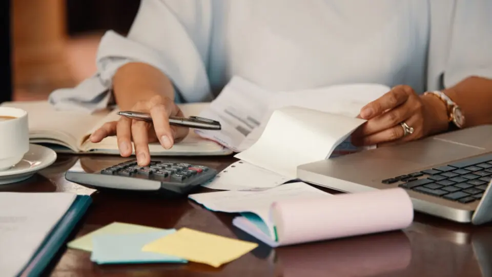 Ao contrário dos CPFs, no setor empresarial a inadimplência aumentou no mês de março em comparação ao mês anterior.