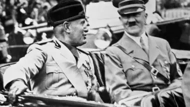 Em“M, os Últimos dias da Europa”, Antonio Scurati reconstitui a aproximação entre Mussolini e Hitler.